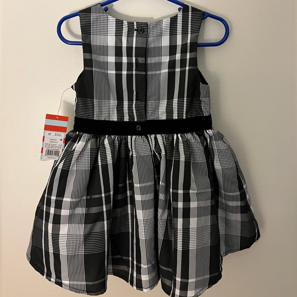 NWT Cat & Jack plaid dress for toddler, size 3T - Picture 2 of 5